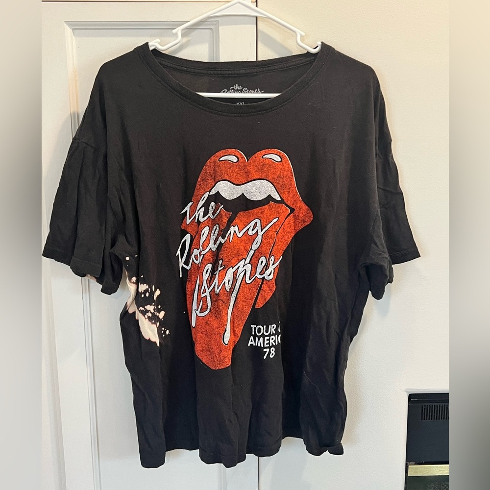 Rolling Stones tour t shirt , size xxl womens accidently bleached but looks cool